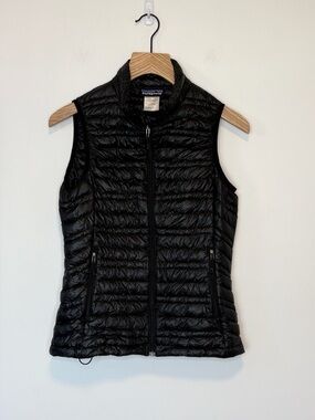 Patagonia Women's Ultralight
Down Vest , sz : XS